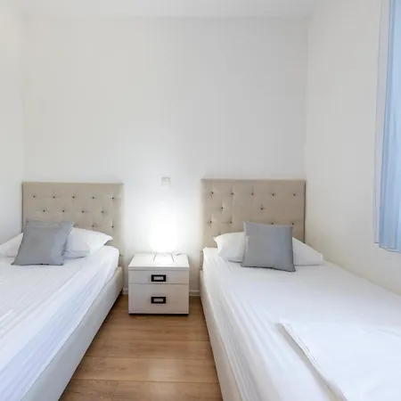 San Nicolo Βίλα *